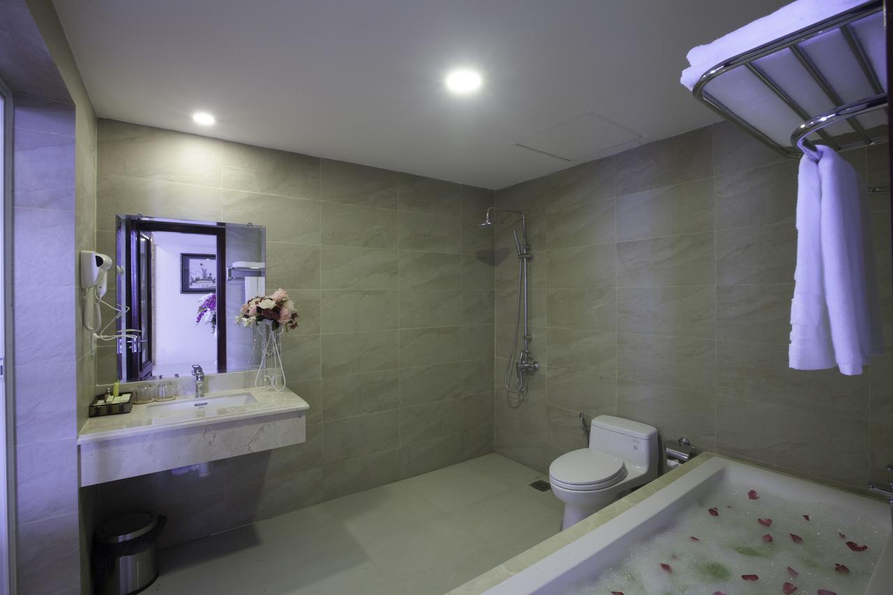 Khanh Linh Hotel Pleiku Buitenkant foto