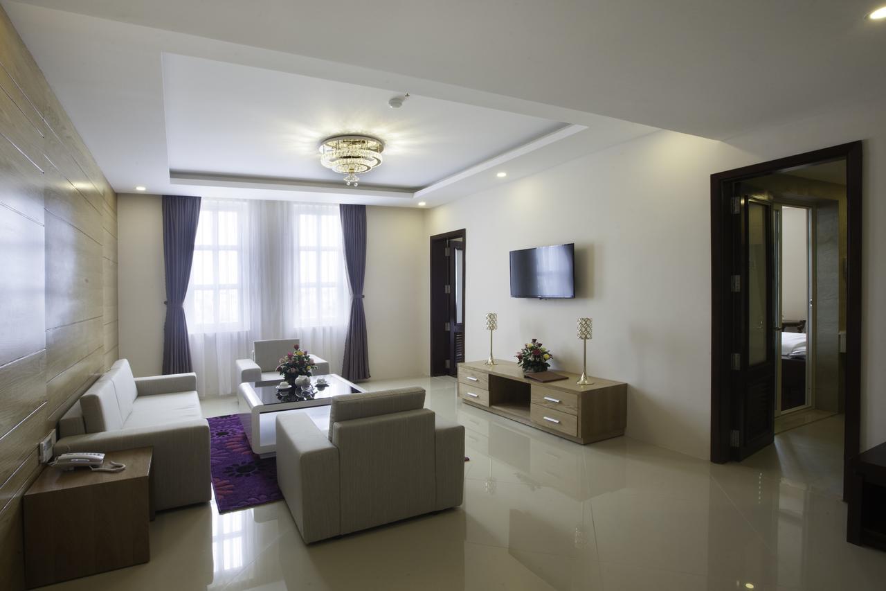 Khanh Linh Hotel Pleiku Buitenkant foto