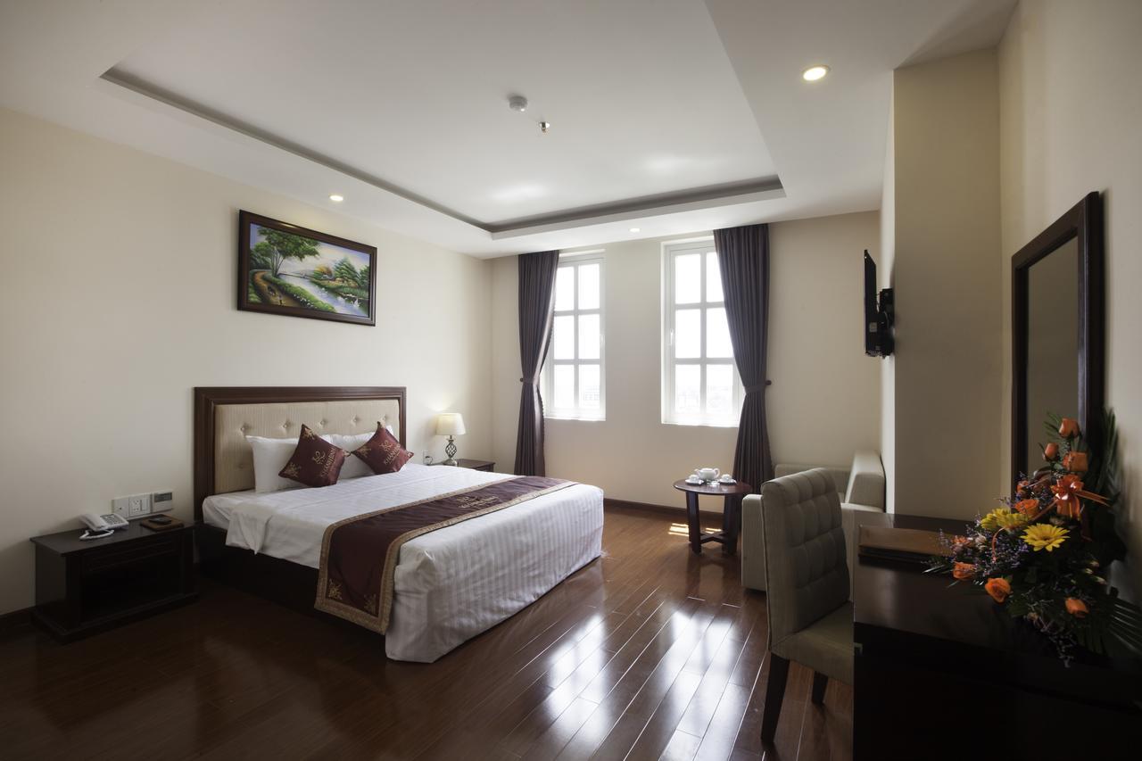 Khanh Linh Hotel Pleiku Buitenkant foto